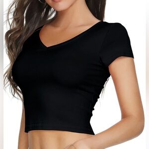 Wild Fable Black V Neck Cropped T Shirt